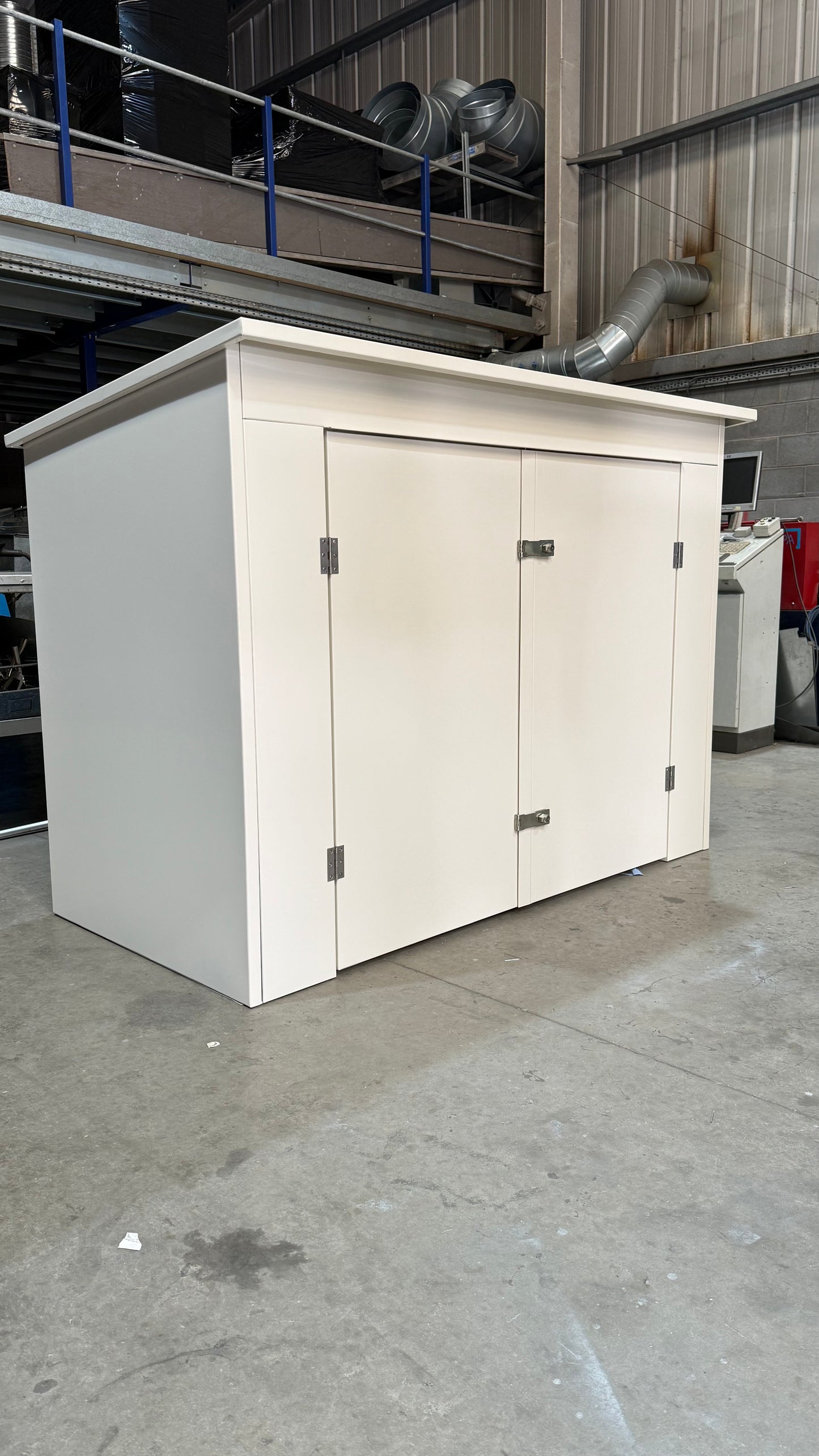 Static Metal Shed
